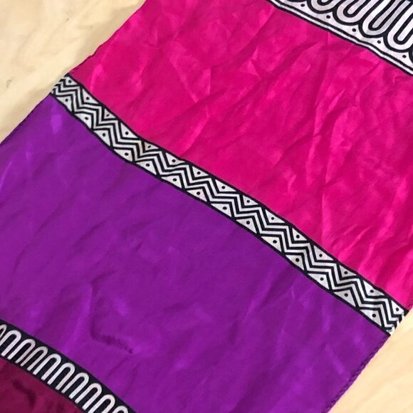 Gorgeous Tribal Aztec Silk Scarf - Dopamine Core - Picture 4 of 4